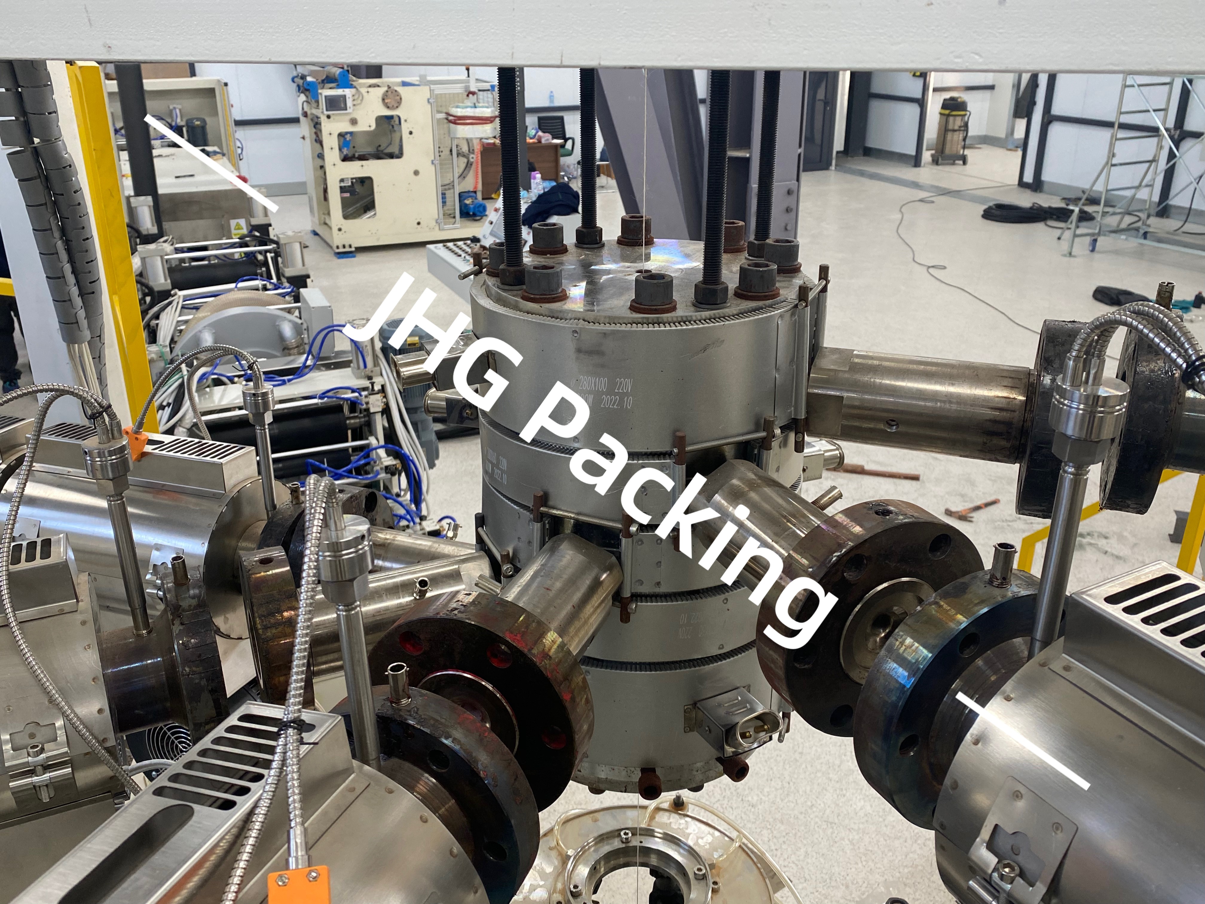 Экструзионная линия для производства настраиваемых 3-5-слойных коэкструдированных пластиковых оболочек для колбасных изделий